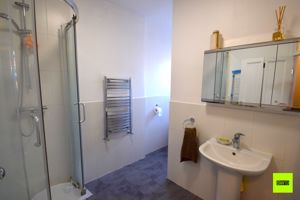 Photo 13- click for photo gallery